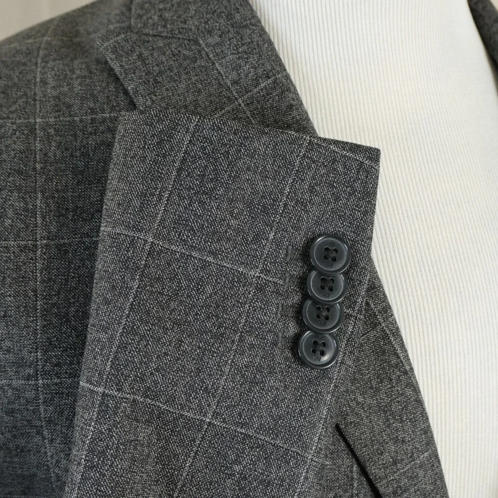 Banana Republic 42R Slim Sport Coat Marzatto Wool Gray Plaid Two Button Vented